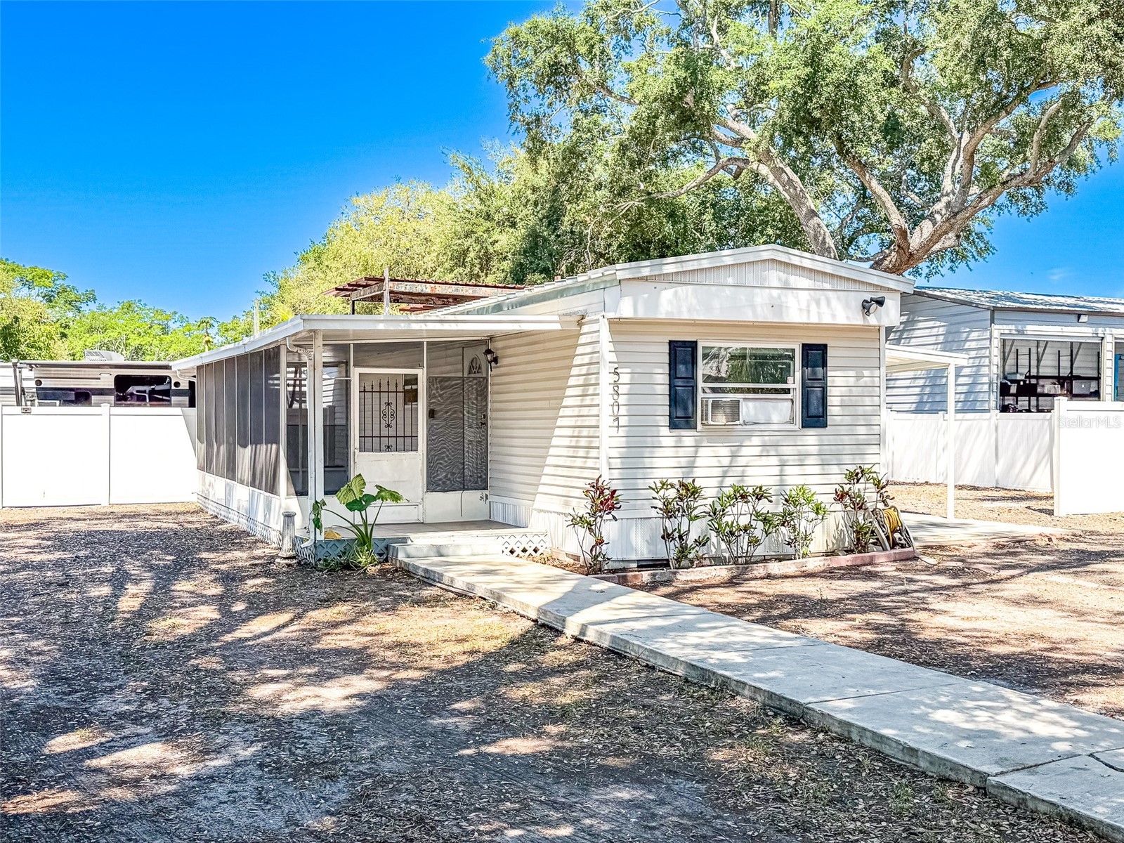 5807 Barry Lane Tampa FL 33634 L4961434 image1