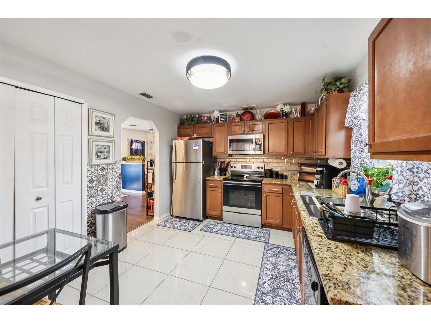 5807 Fox Hunt Trail Orlando FL 32808 TB8480487 image10