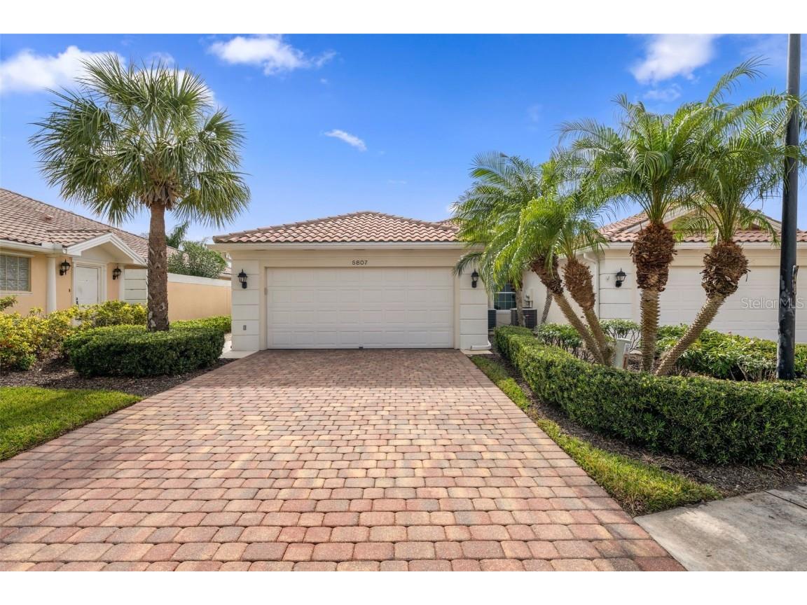 5807 Helicon Place Sarasota FL 34238 A4594016 image1