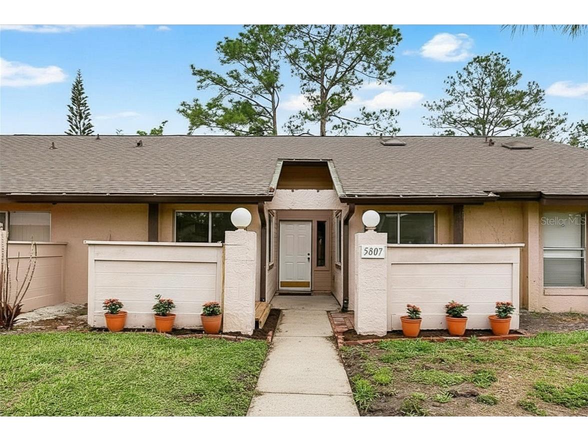 5807 Red Dahlia Court #27 Orlando FL 32807 O6405343 image1