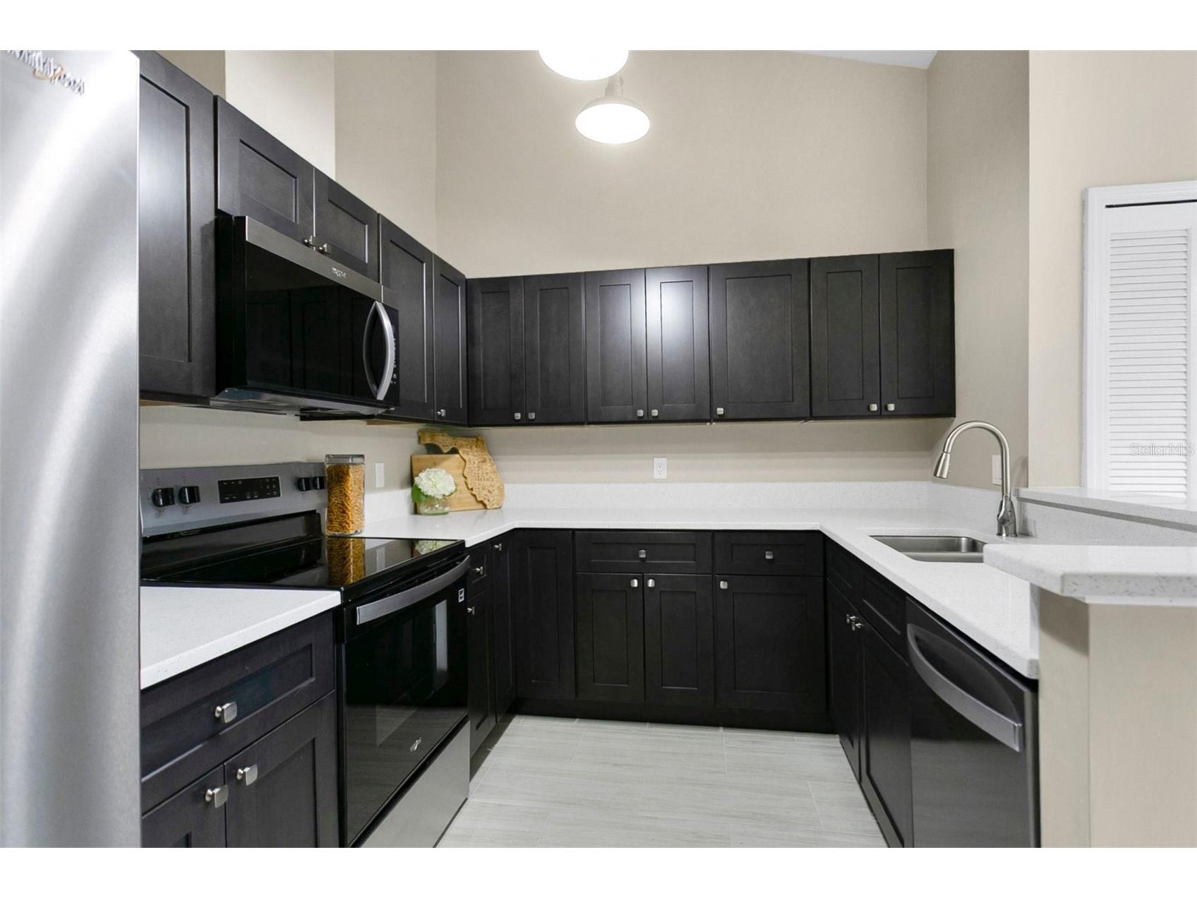 5807 Red Dahlia Court #27 Orlando FL 32807 O6405343 image3