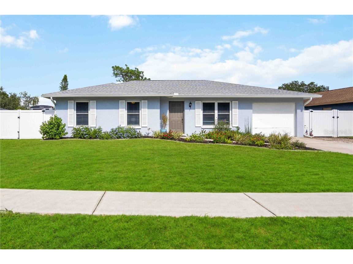 5807 Whistlewood Circle Sarasota FL 34232 A4587045 image1