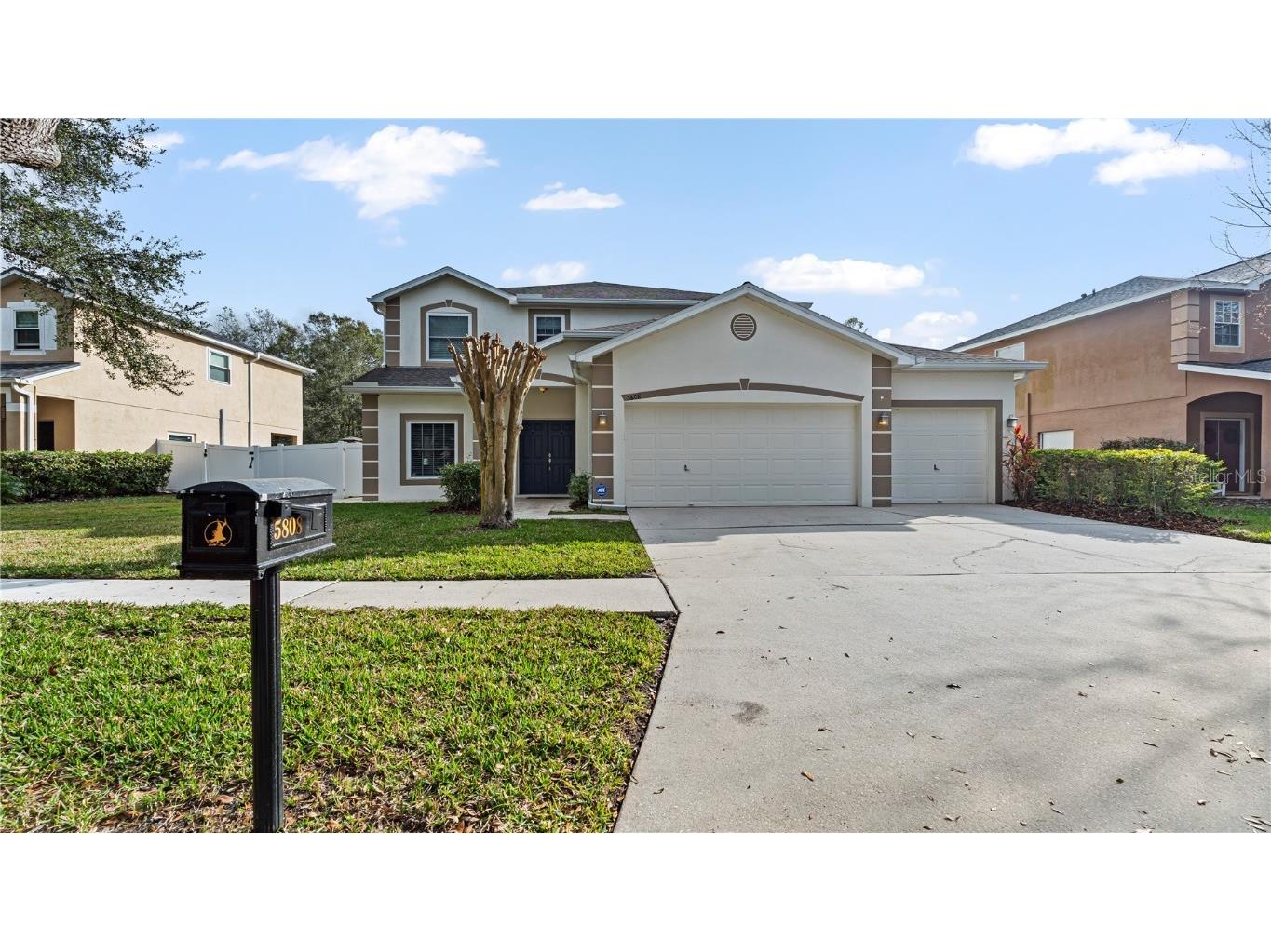 5808 Falconcreek Place Lithia FL 33547 P4933464 image1