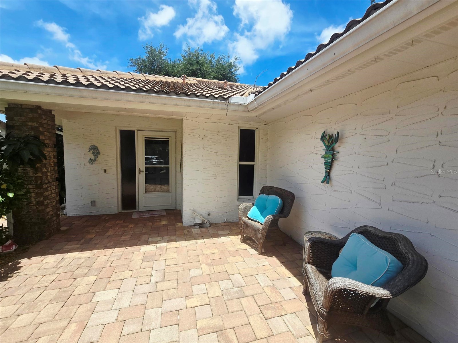 5808 Garden Lakes Drive Bradenton FL 34203 A4698796 image1
