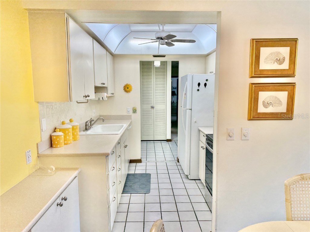 5808 Gulf Drive #203 Holmes Beach FL 34217 A4668547 image10