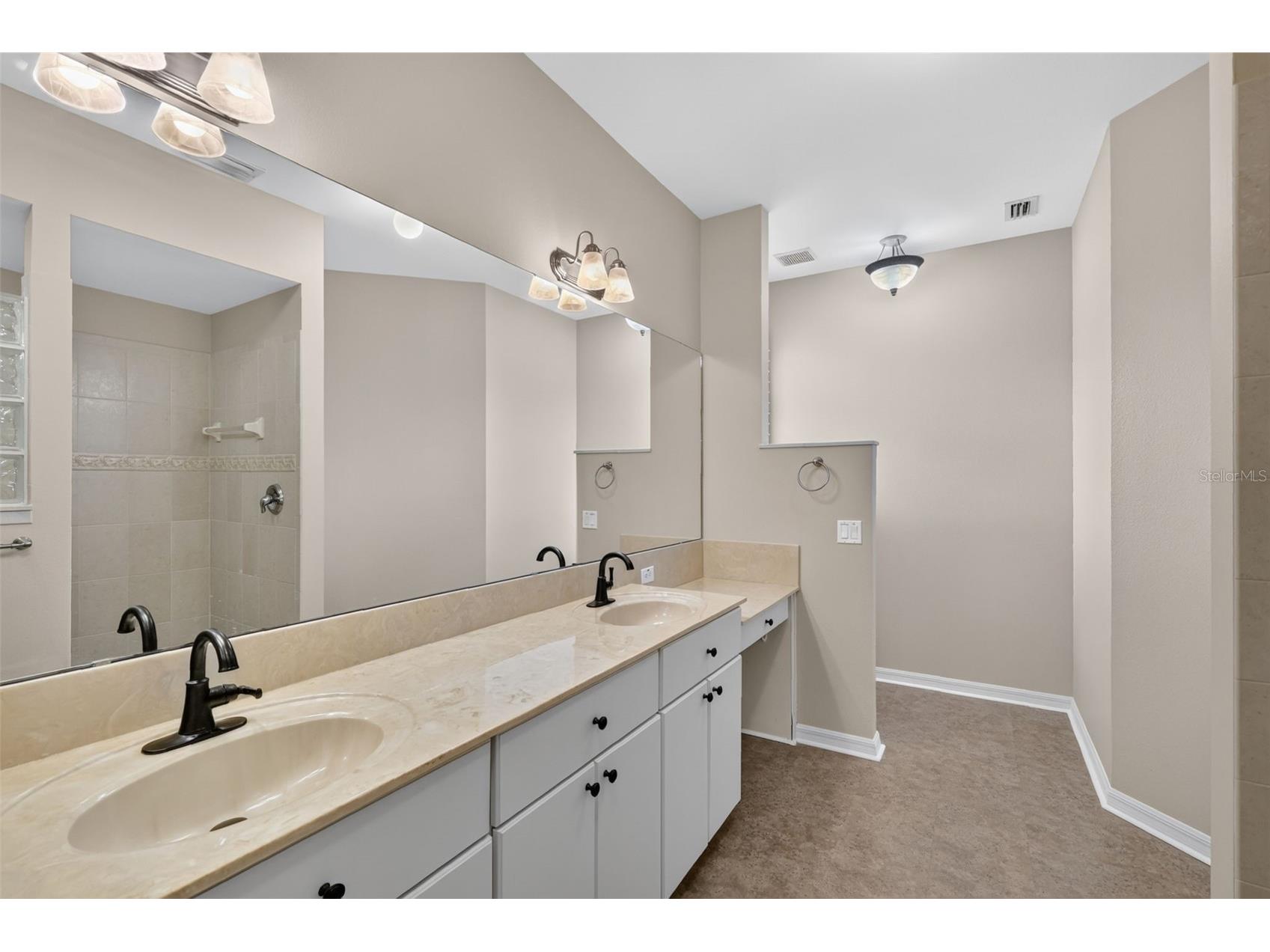 5809 Bounty Circle Tavares FL 32778 - LITTLE LAKE HARRIS G5115378 image19