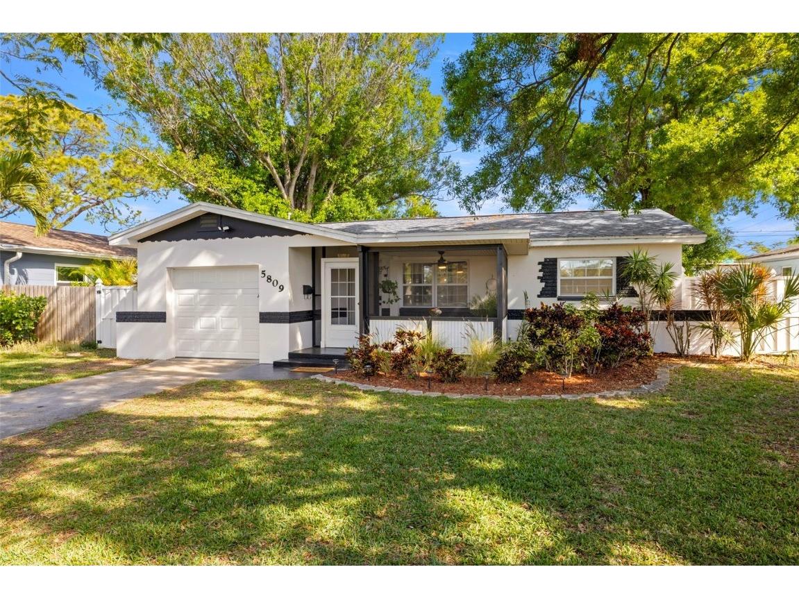5809 Dartmouth Avenue N Saint Petersburg FL 33710 TB8366484 image1