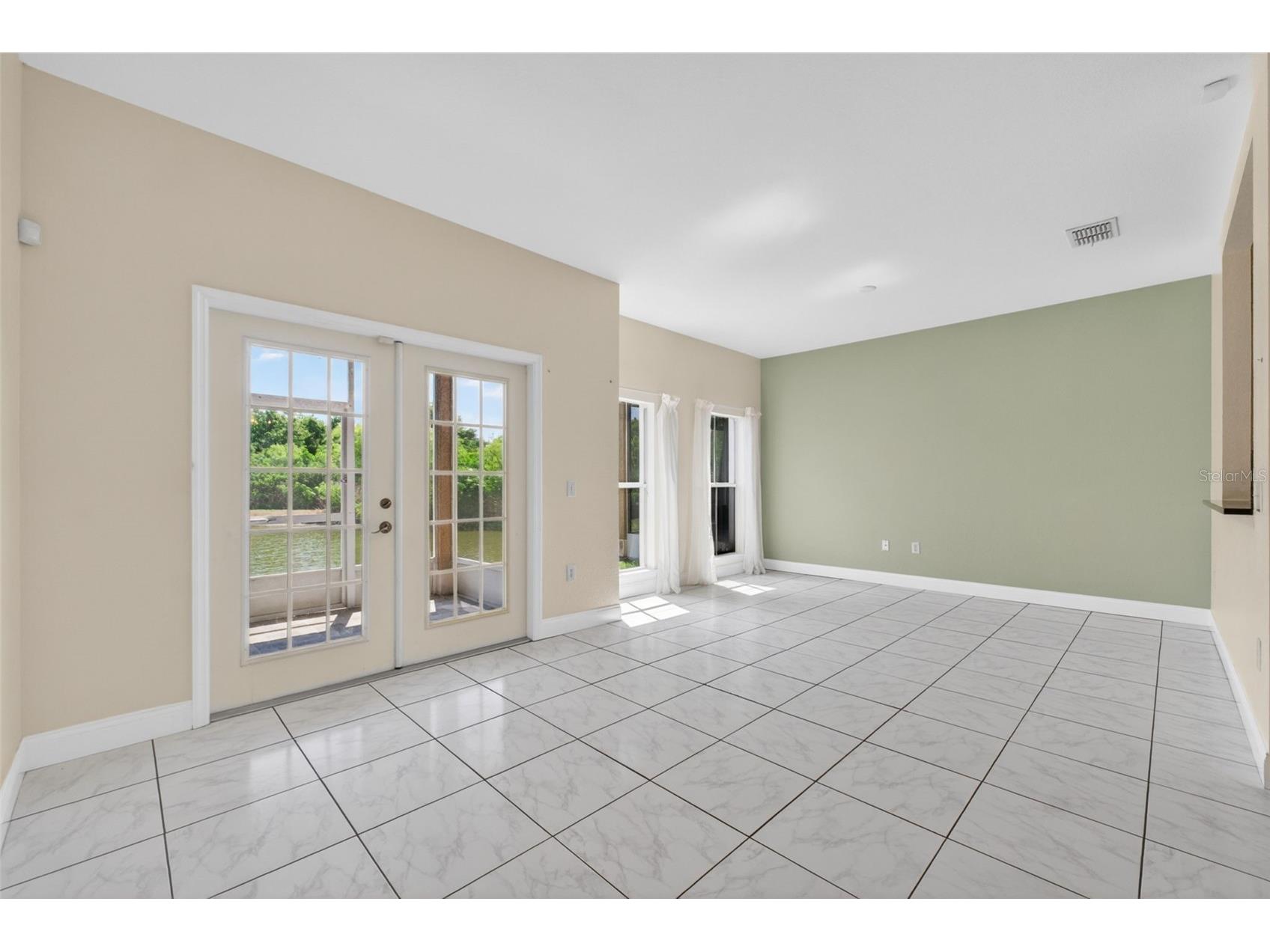 5809 Leopardstown Drive Tampa FL 33610 TB8502504 image11
