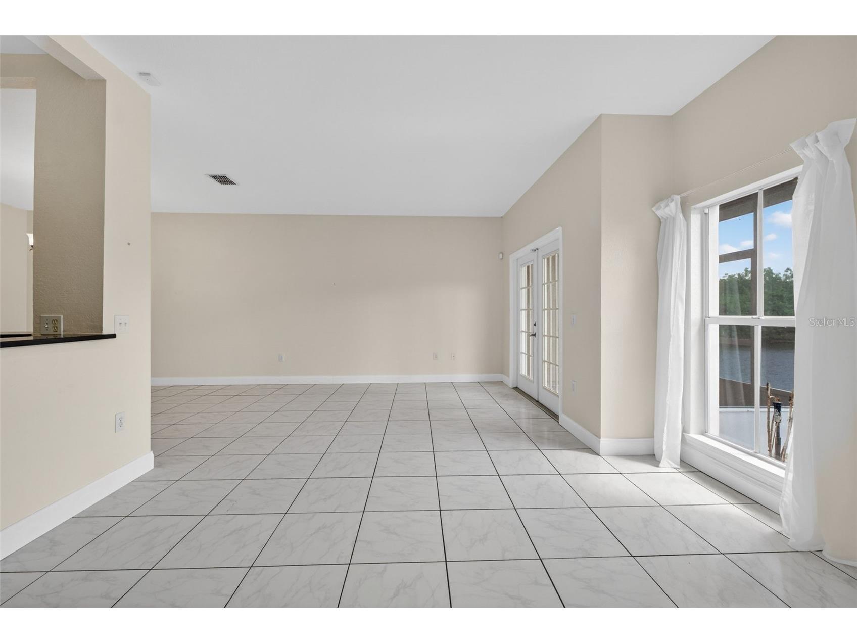 5809 Leopardstown Drive Tampa FL 33610 TB8502504 image14