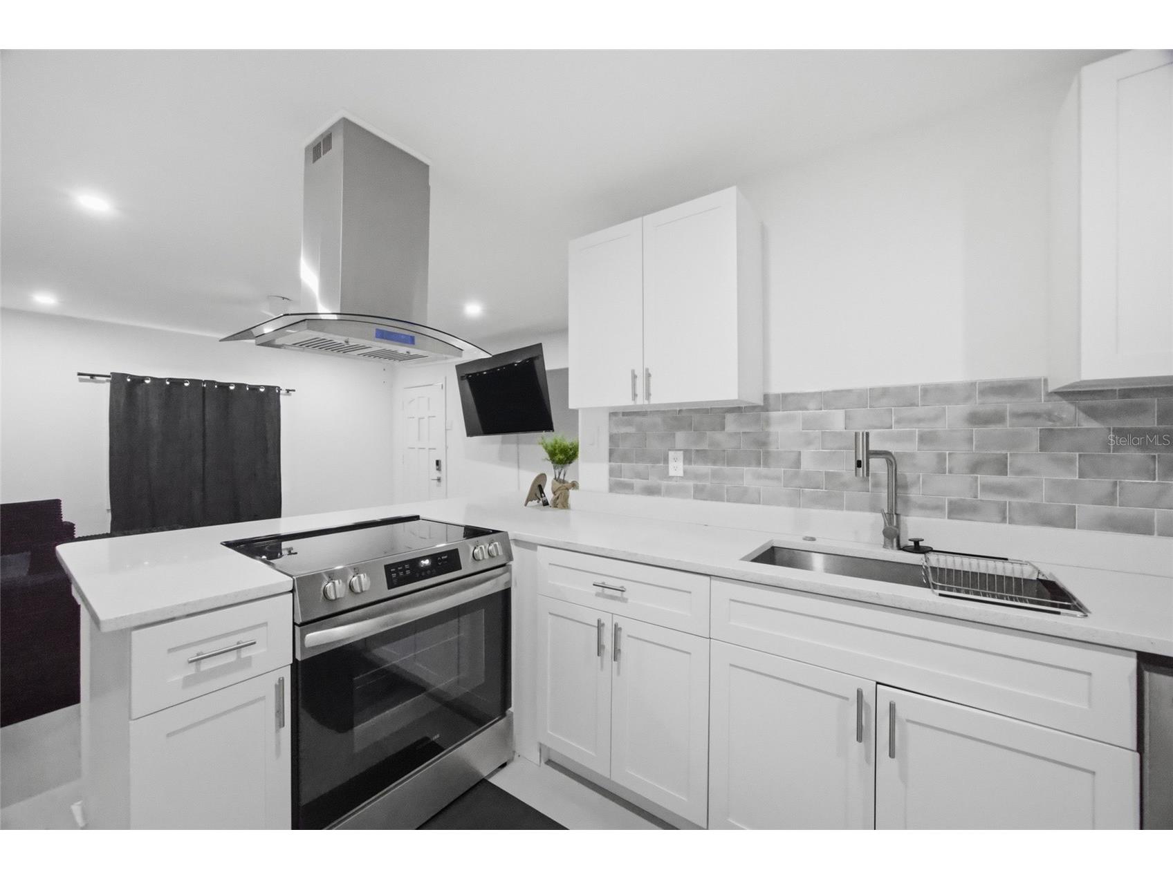 5809 N 17th Street Tampa FL 33610 S5146894 image9