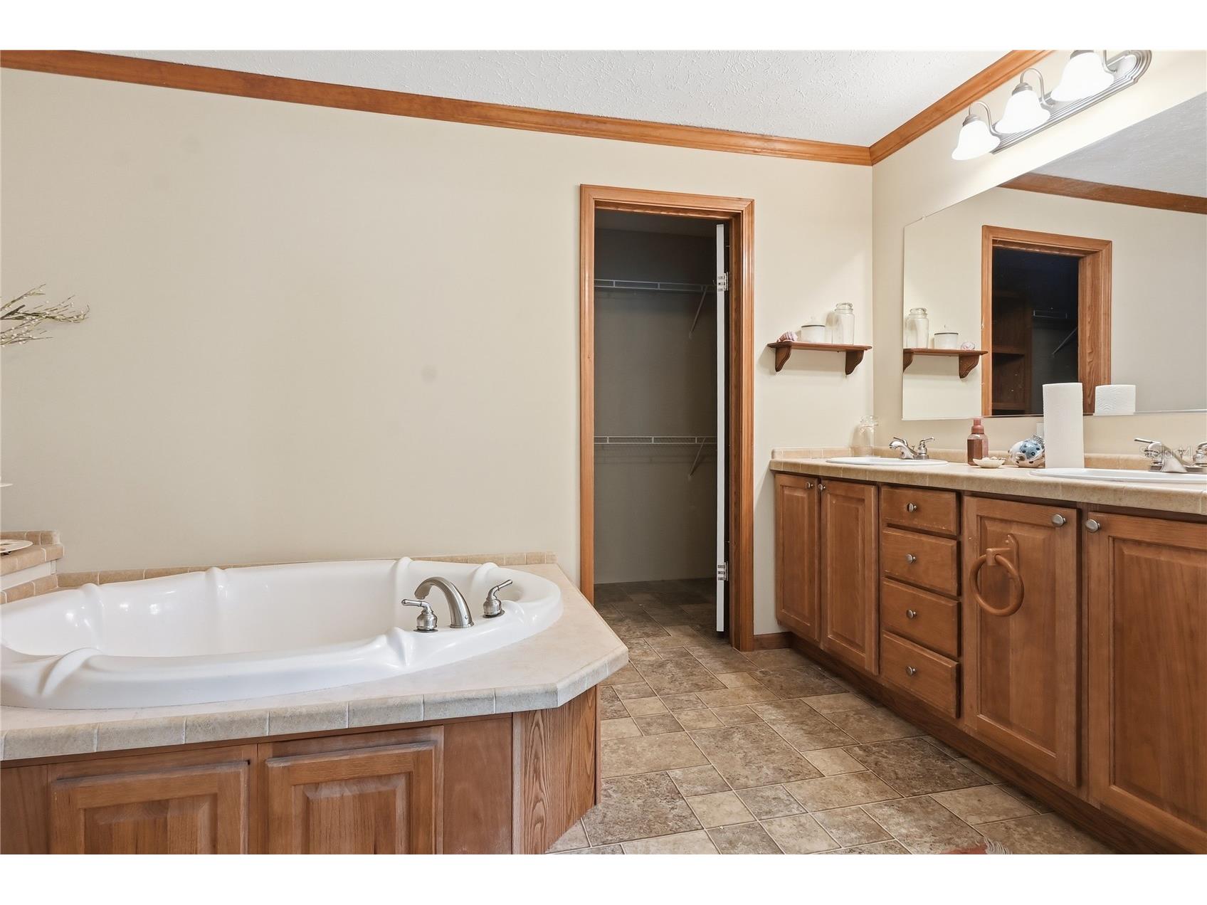 5809 NW 18th Terrace Bell FL 32619 GC538684 image11