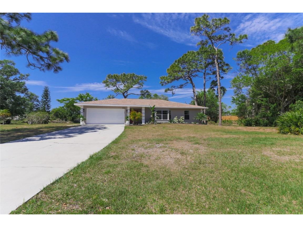 5809 Ravenwood Drive Sarasota FL 34243 A4564398 image1
