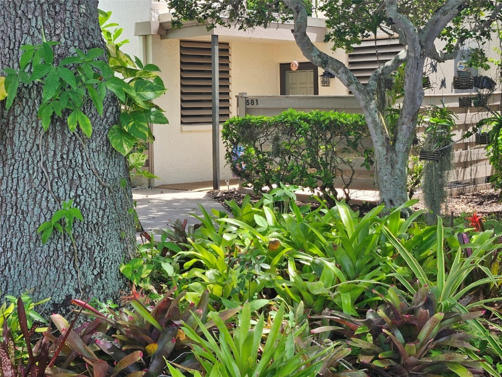 581 Lakeside Drive Bradenton FL 34210 A4618796 image1