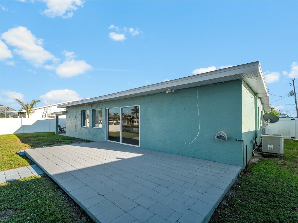 581 Lindley Terrace Port Charlotte FL 33952 - NOTSON WATERWAY C7516333 image36