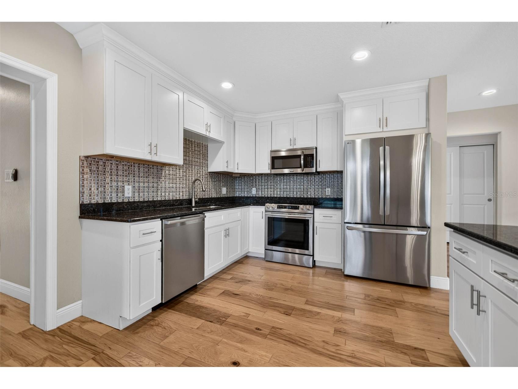 5810 20th Avenue S Saint Petersburg FL 33707 TB8527768 image12