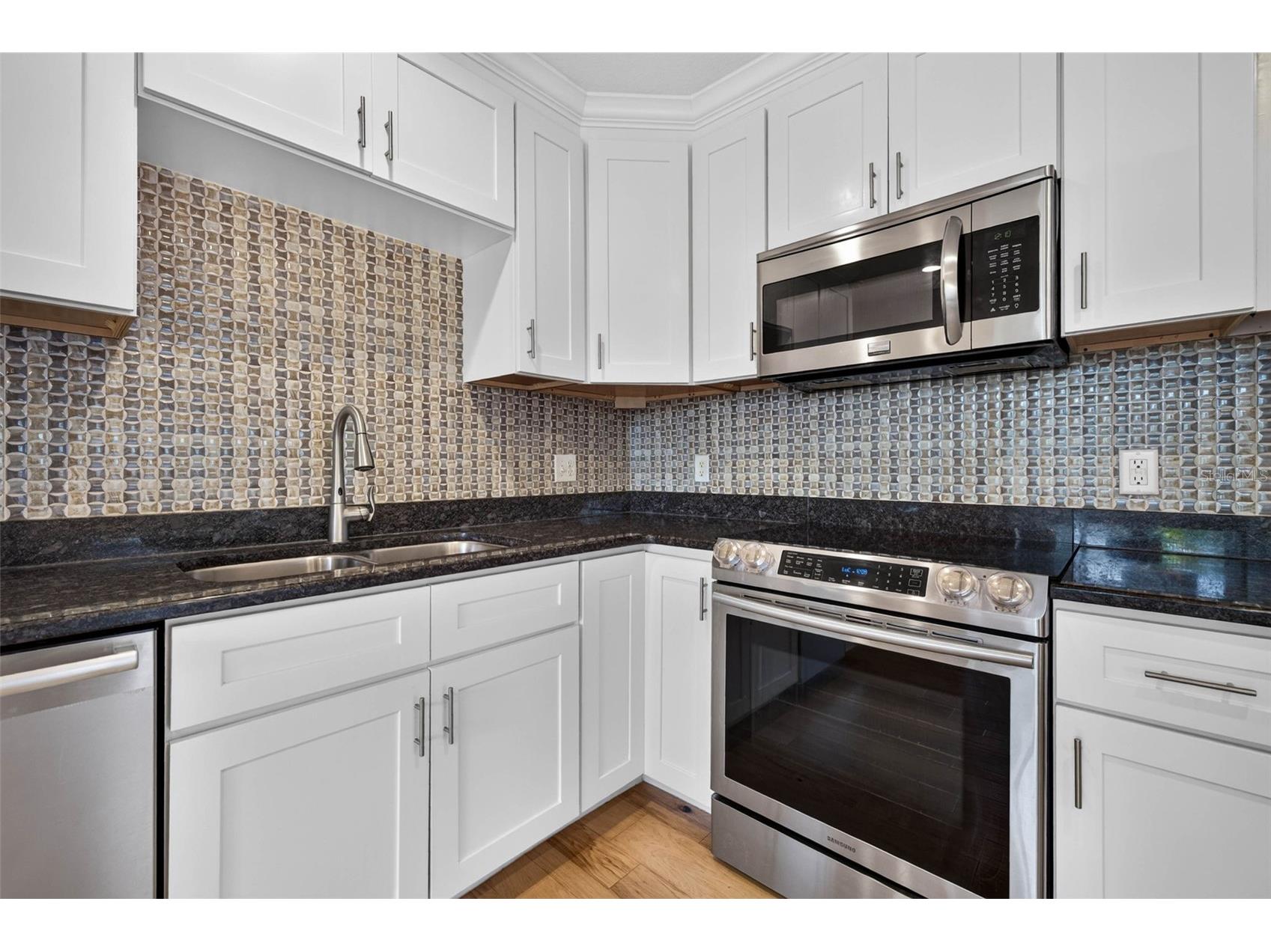 5810 20th Avenue S Saint Petersburg FL 33707 TB8527768 image13