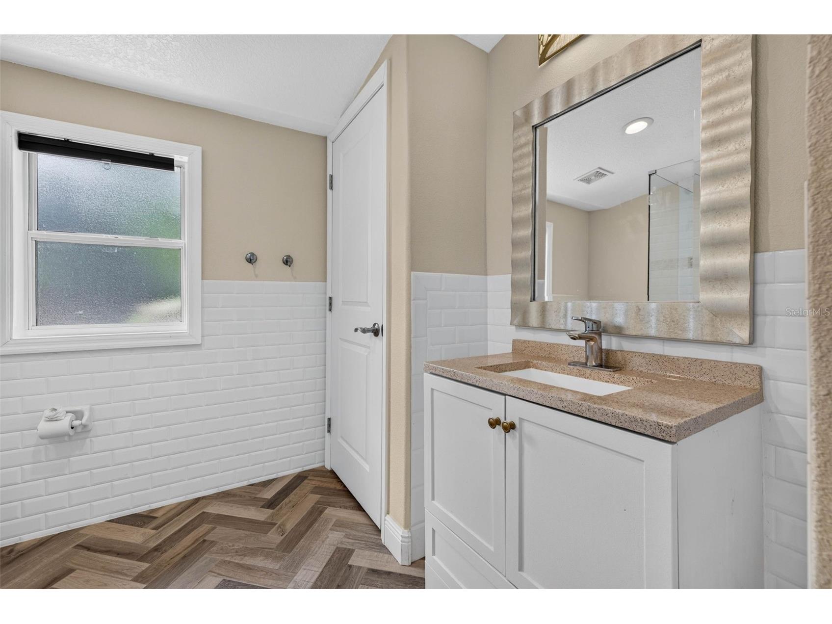 5810 20th Avenue S Saint Petersburg FL 33707 TB8527768 image26