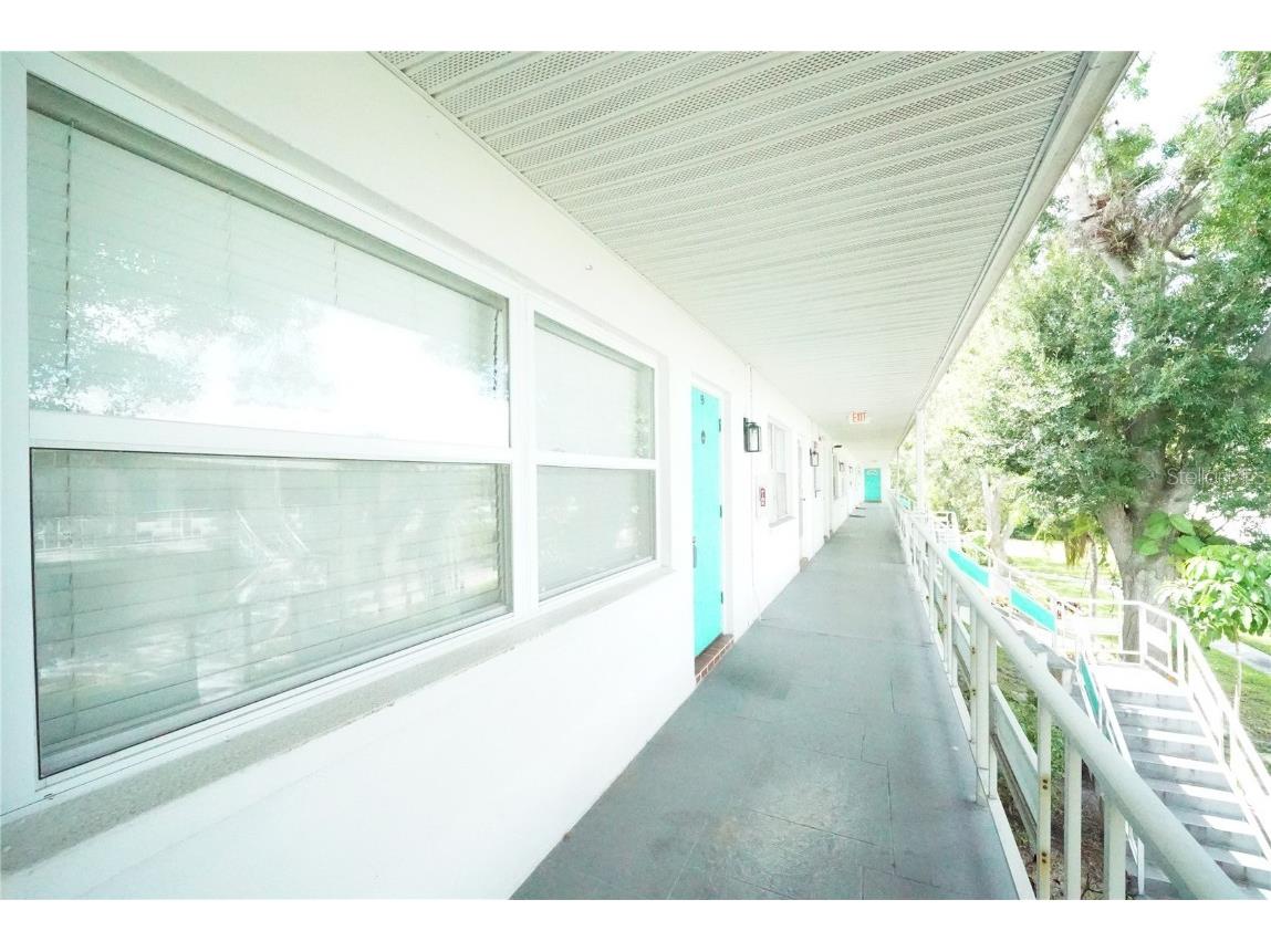 5810 21st Street N #15 Saint Petersburg FL 33714 TB8414611 image3