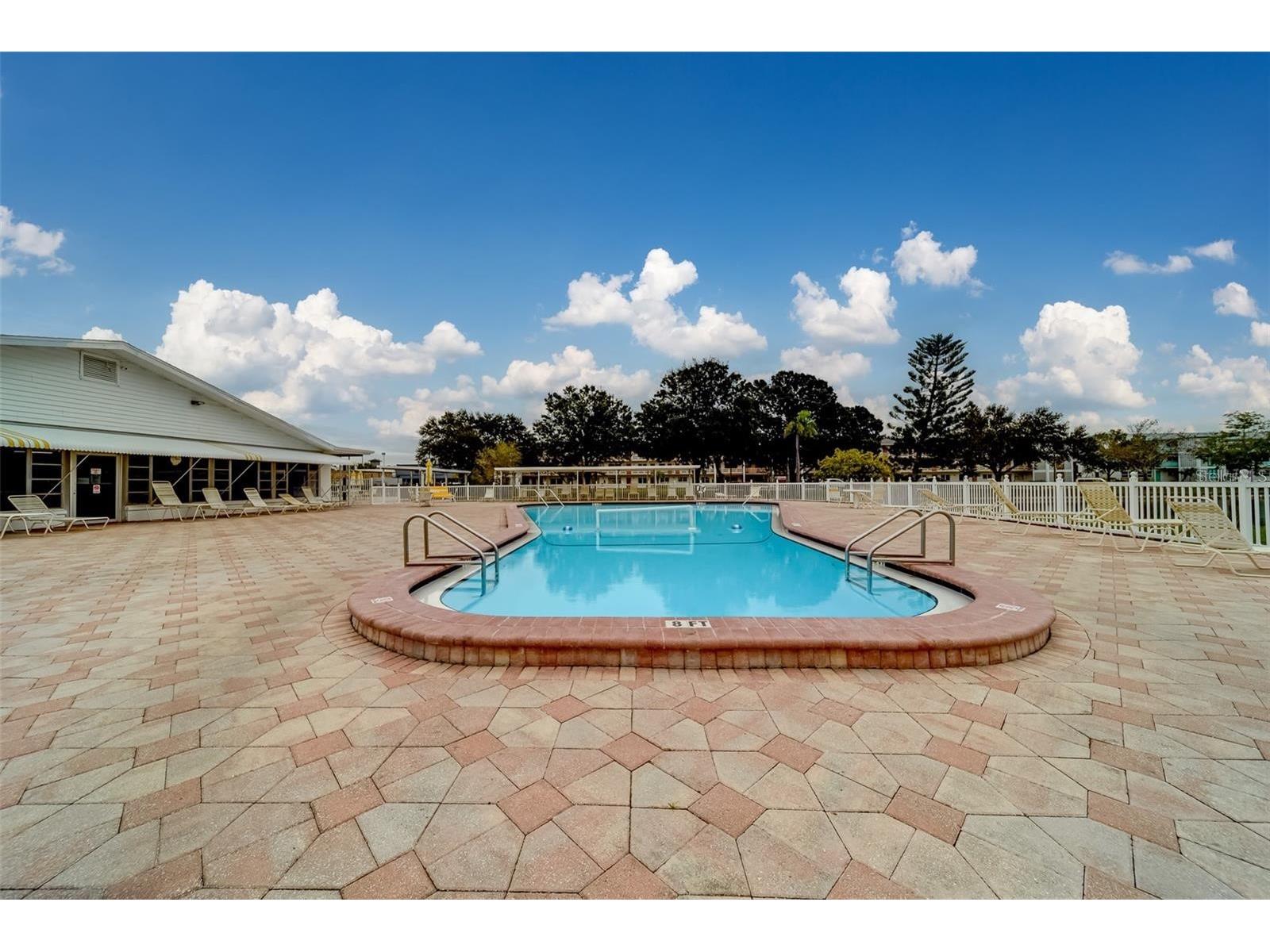 5810 21st Street N #2 Saint Petersburg FL 33714 O6393662 image16