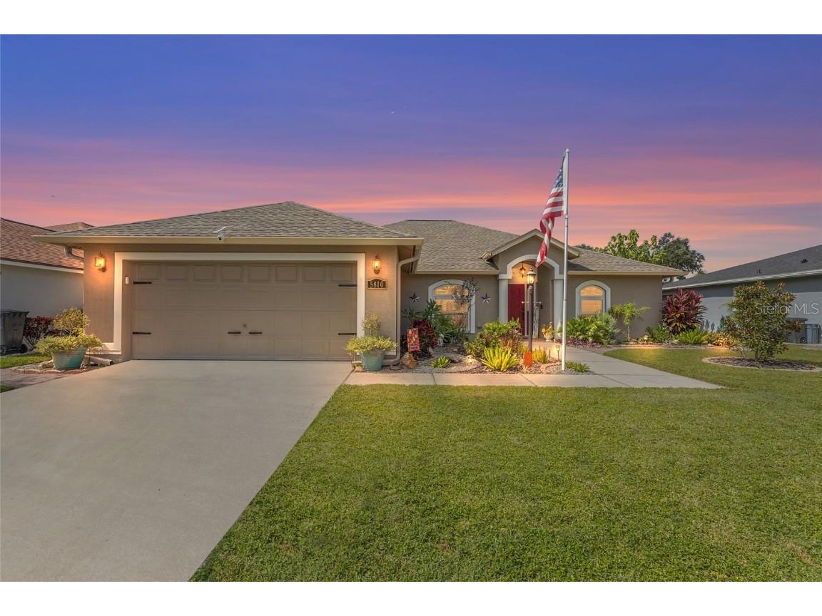 5810 31st Court E Bradenton FL 34203 A4669545 image1