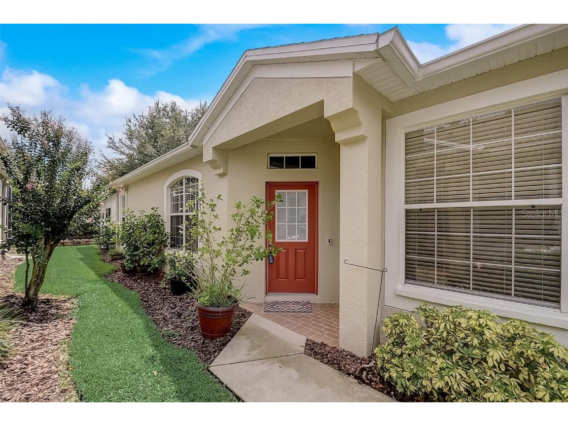 5810 Phoebenest Drive Lithia FL 33547 T3467186 image1