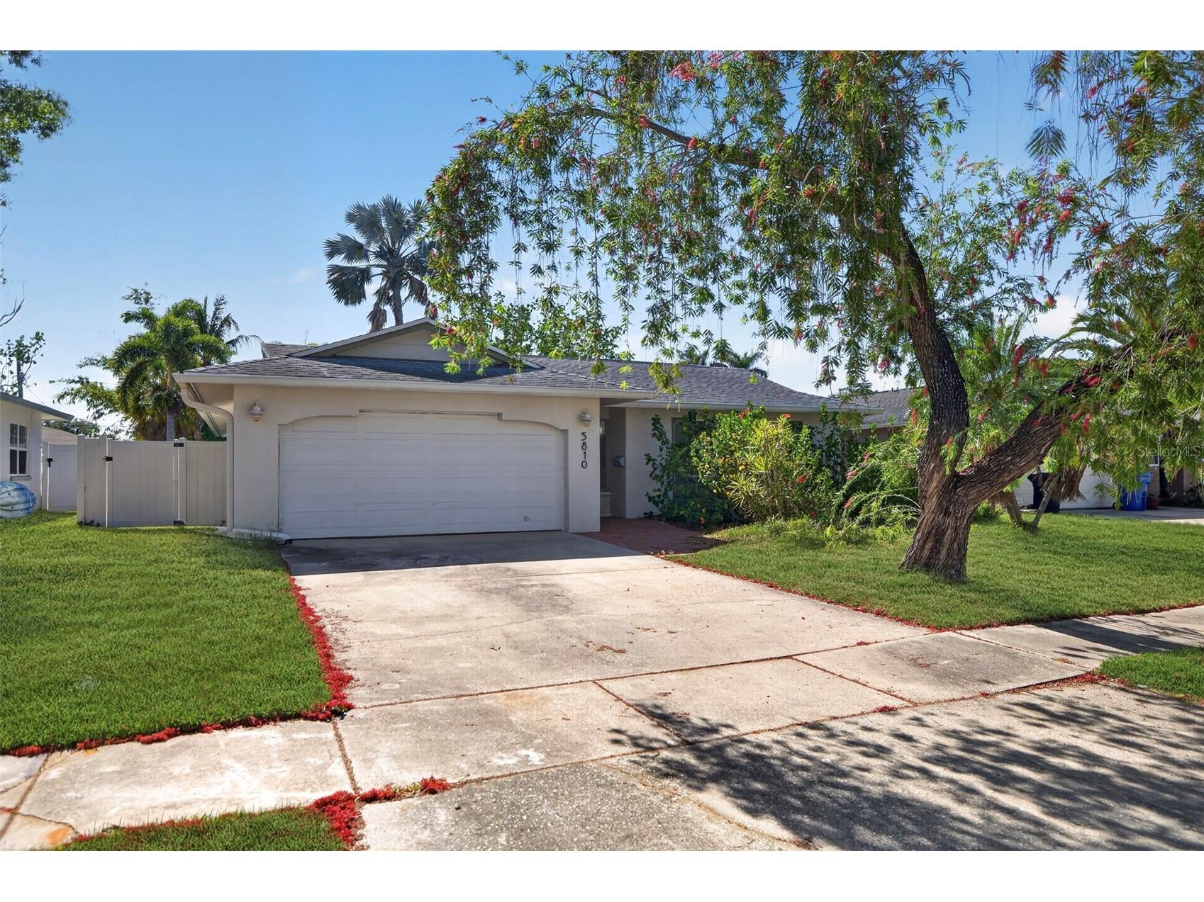 5810 Venetian Boulevard NE Saint Petersburg FL 33703 TB8502953 image1