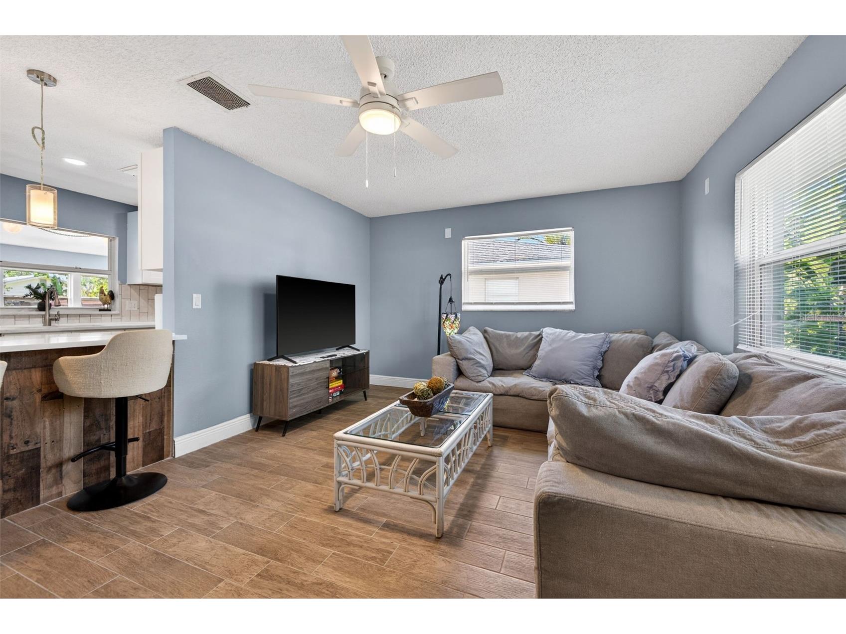 5810 Venetian Boulevard NE Saint Petersburg FL 33703 TB8502953 image3