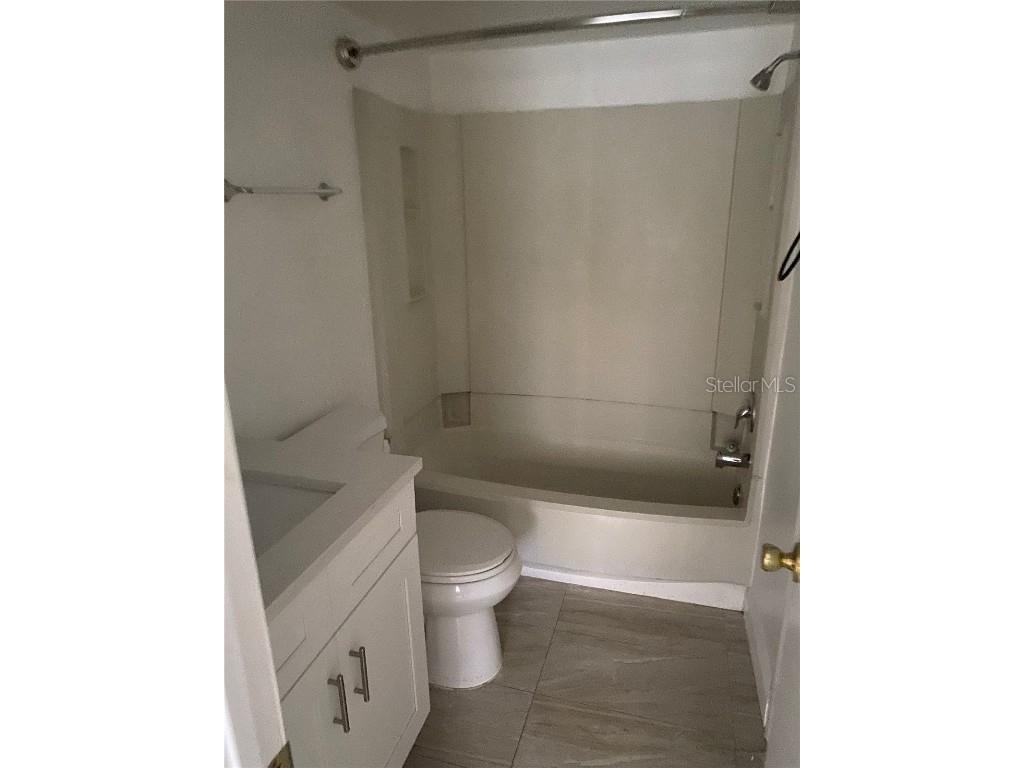 5810 Windhover Drive #581 Orlando FL 32819 R4910349 image4