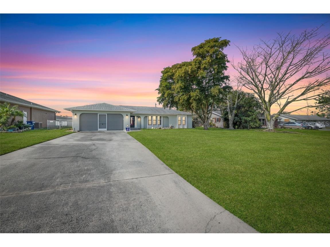 5811 32nd Avenue Drive E Palmetto FL 34221 TB8348390 image1