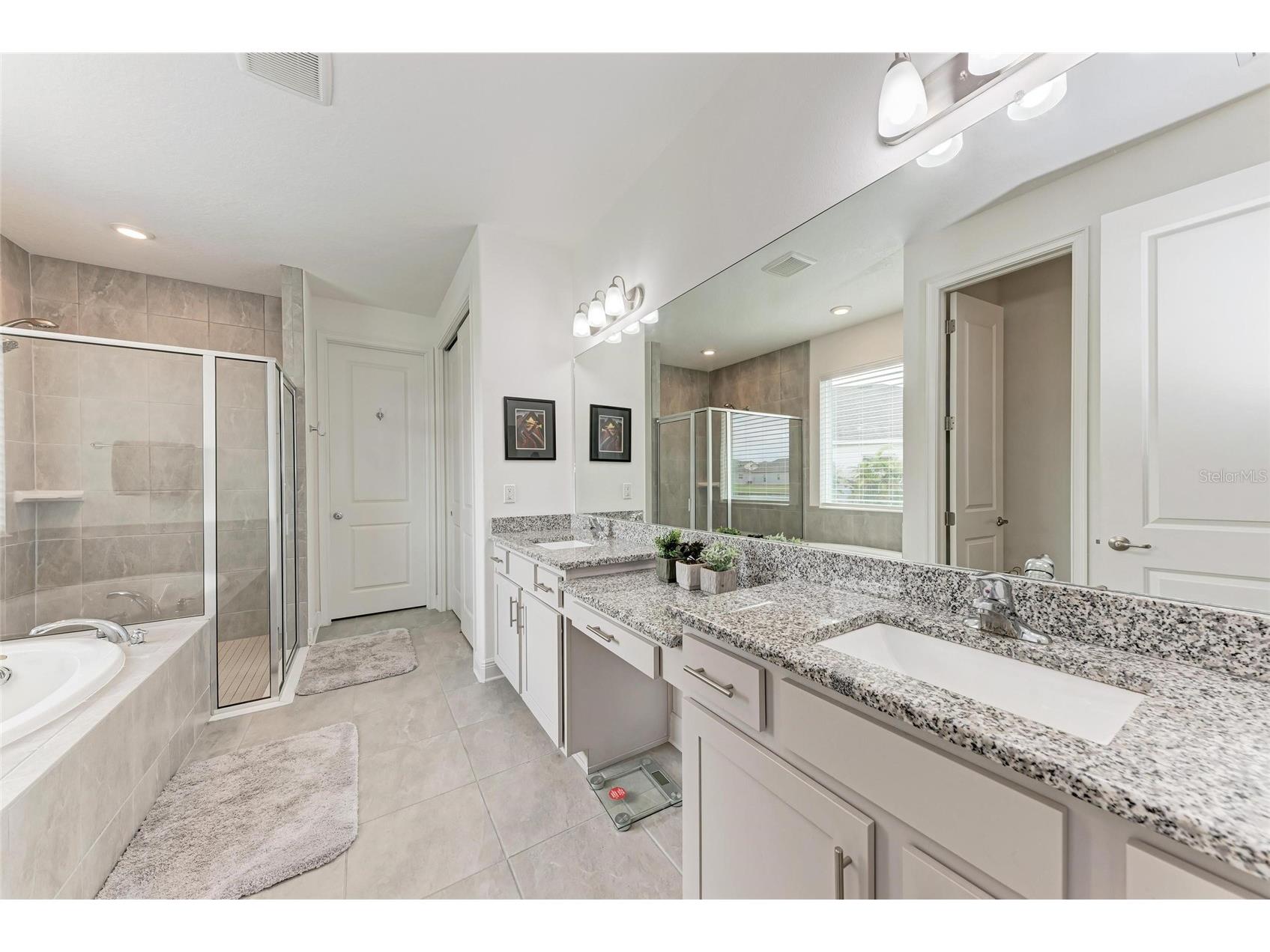 5811 Campina Place Palmetto FL 34221 A4692236 image33