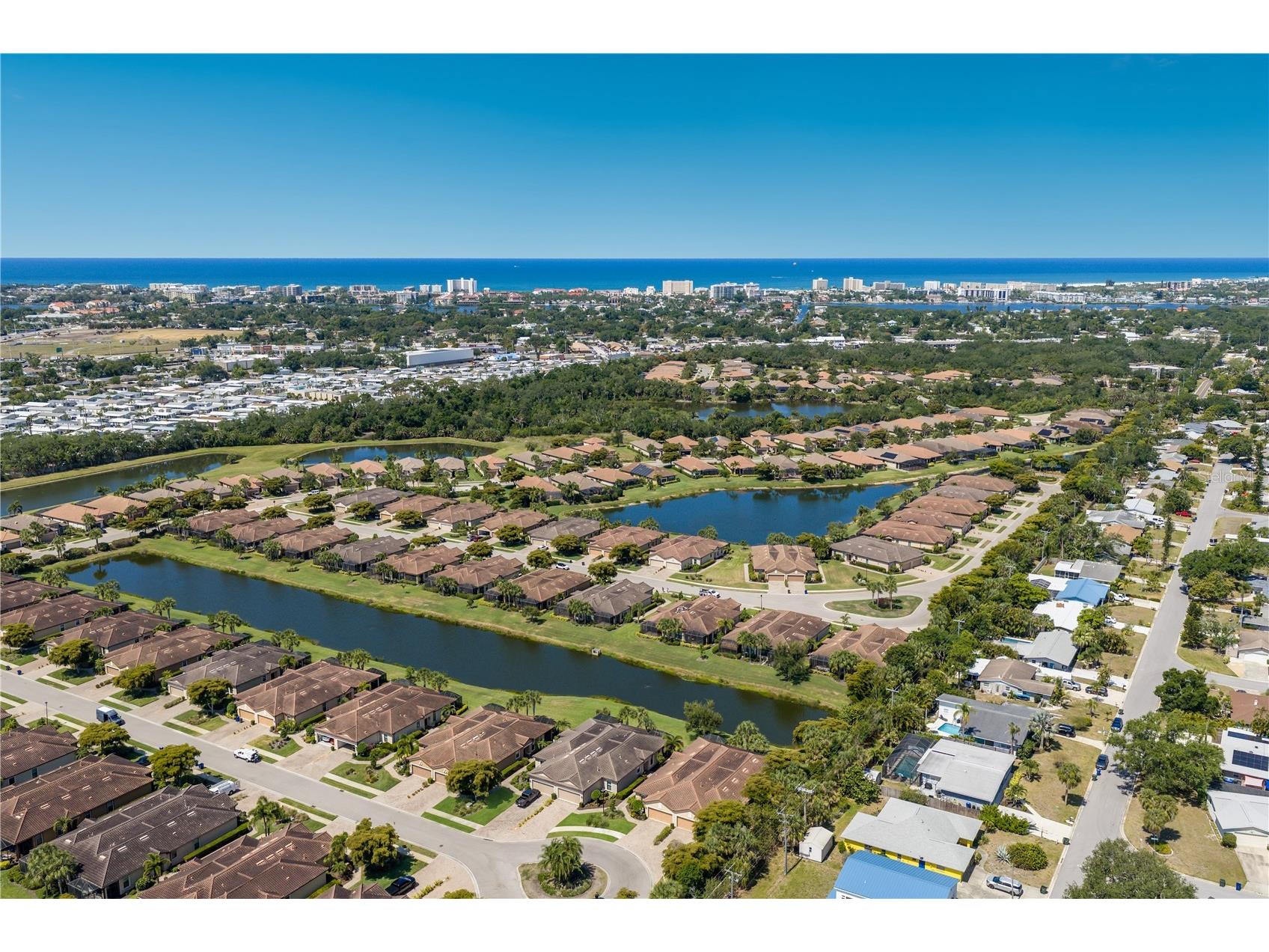 5811 Cavano Drive Sarasota FL 34231 R4911277 image3