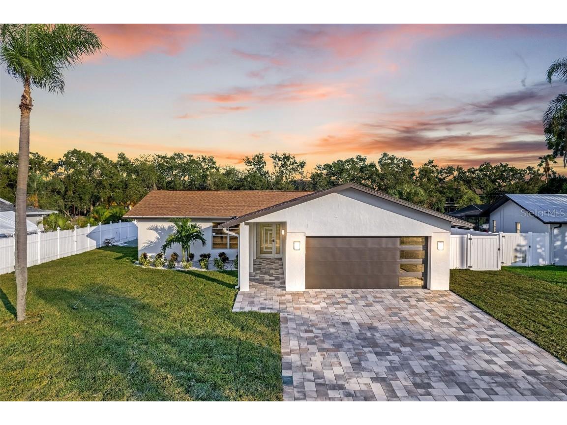 5811 Imperial Key Tampa FL 33615 TB8427795 image1