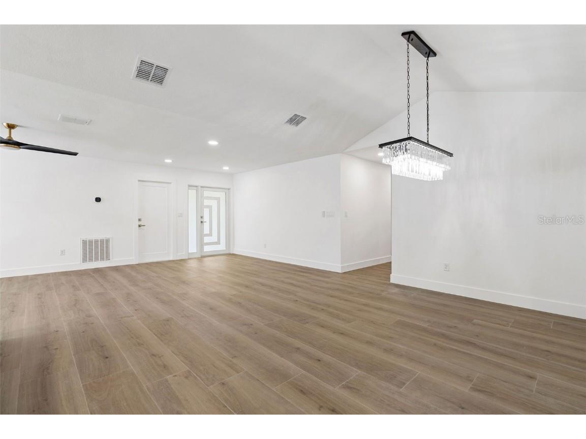 5811 Imperial Key Tampa FL 33615 TB8427795 image17