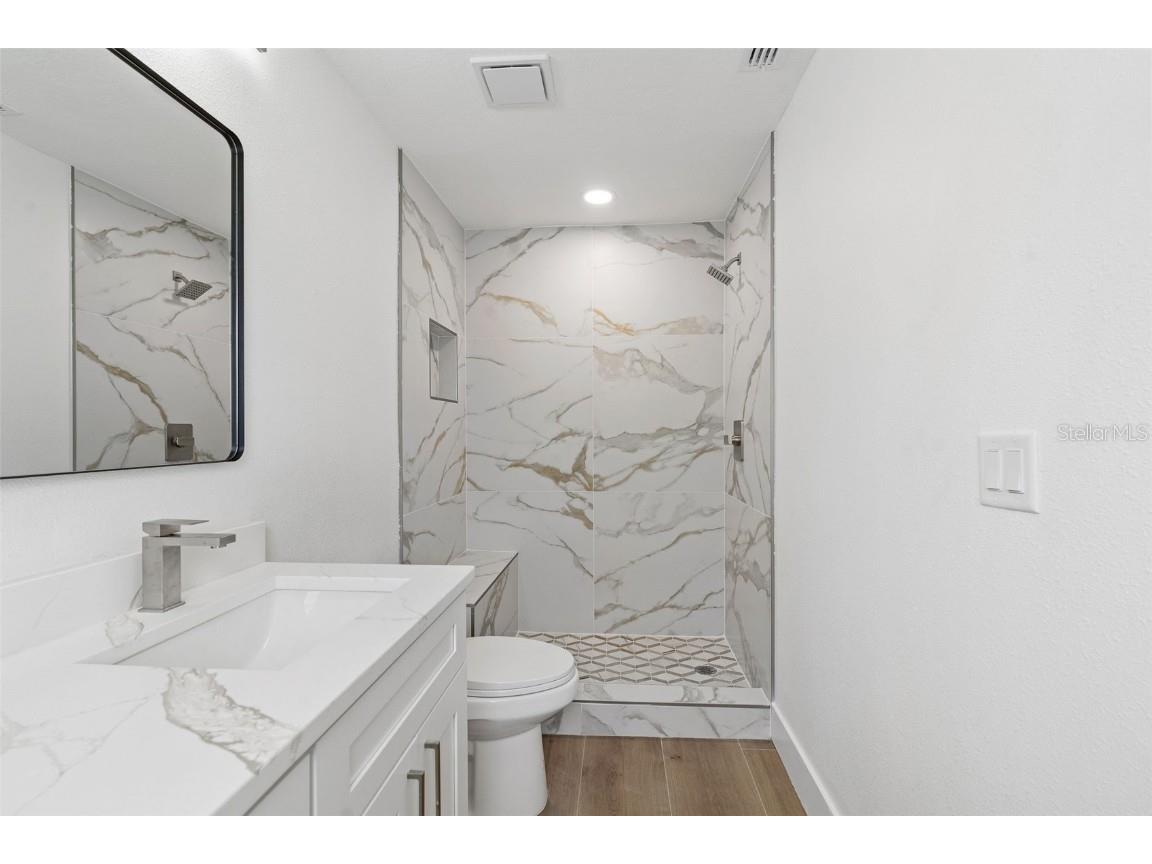 5811 Imperial Key Tampa FL 33615 TB8427795 image25