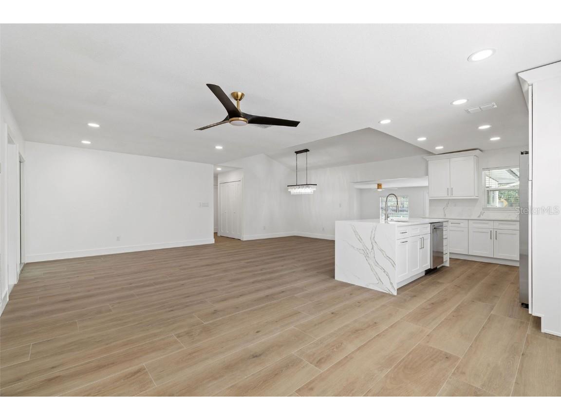 5811 Imperial Key Tampa FL 33615 TB8427795 image8