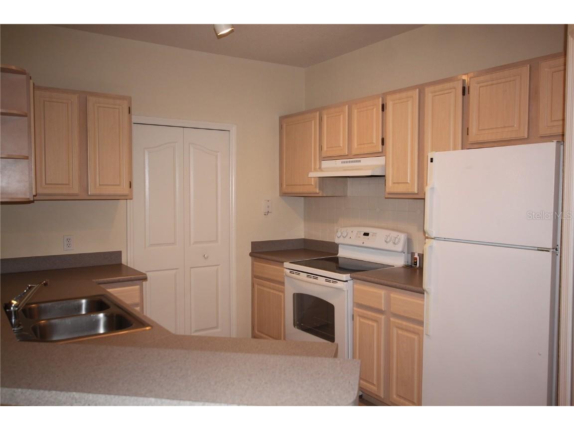 5811 Legacy Crescent Place #202 Riverview FL 33578 O6344539 image2