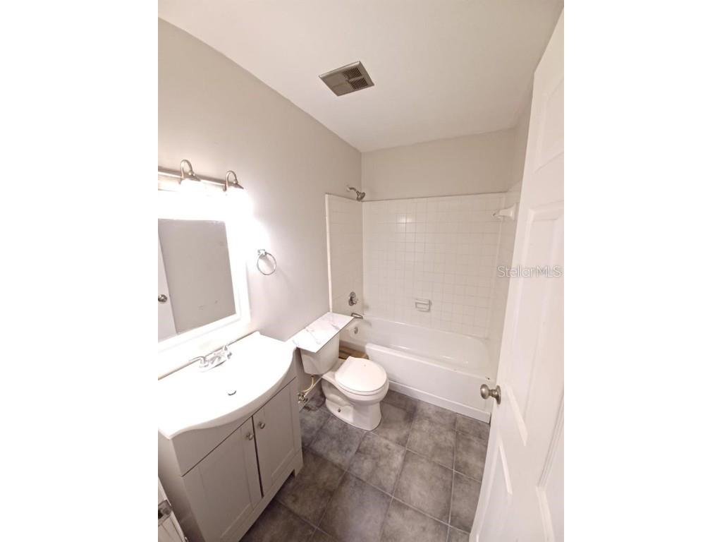 5811 NW 23rd Terrace #A B C D Gainesville FL 32653 GC535112 image7