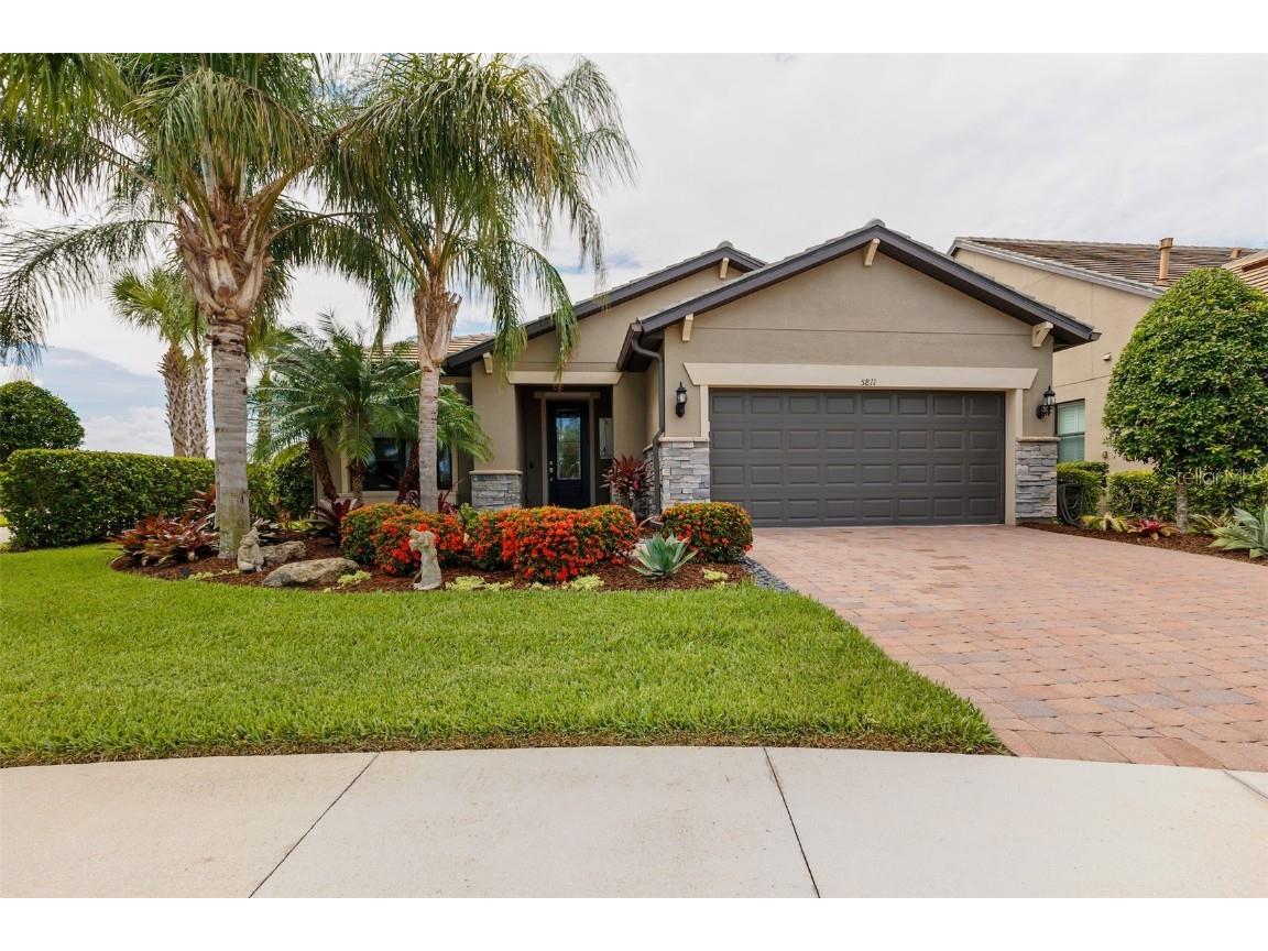 5811 Pomarine Court Sarasota FL 34238 A4577345 image1