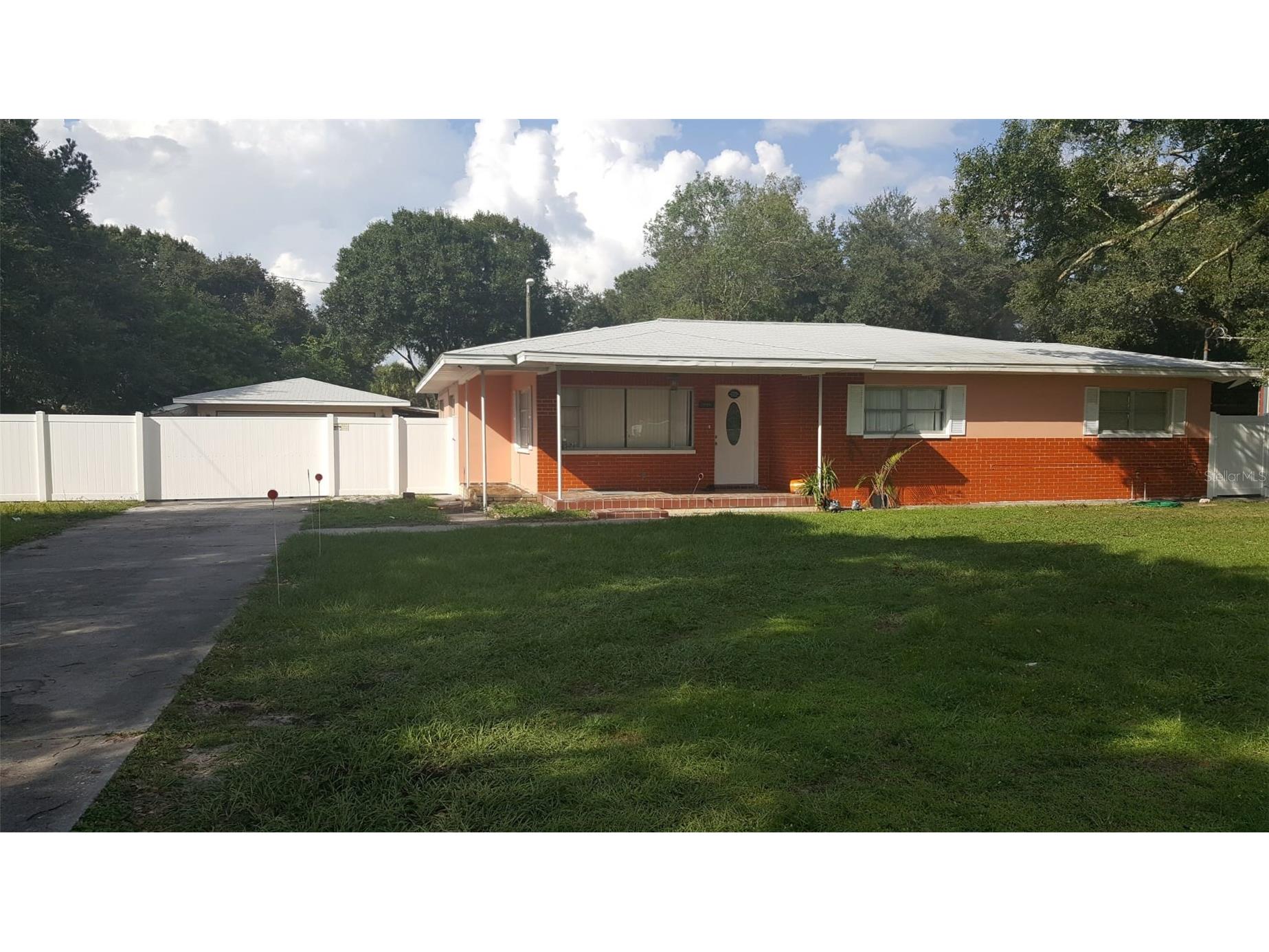 5812 16th Avenue S Tampa FL 33619 J1001656 image1