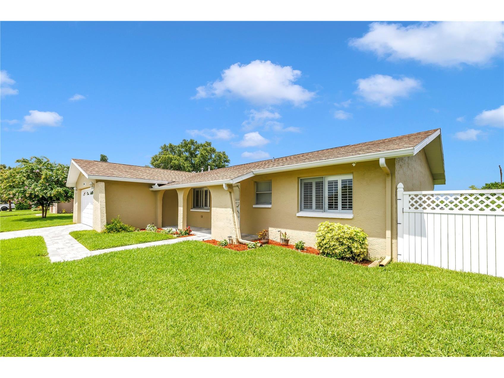 5812 16th Lane NE Saint Petersburg FL 33703 TB8526457 image3