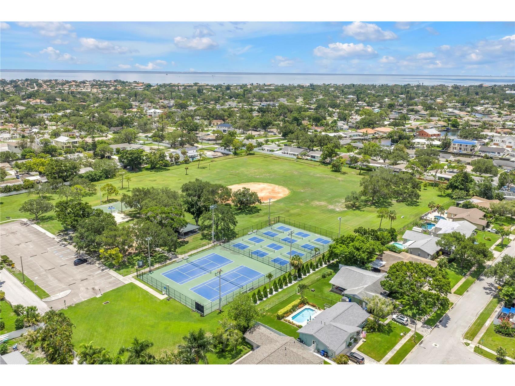 5812 16th Lane NE Saint Petersburg FL 33703 TB8526457 image48