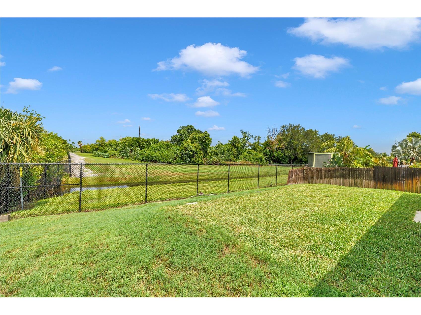 5812 16th Lane NE Saint Petersburg FL 33703 TB8526457 image7