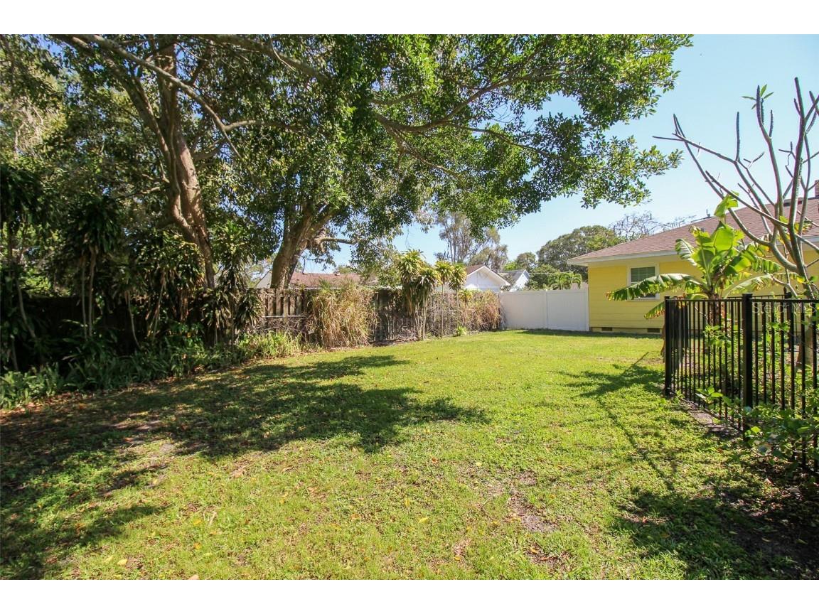 5812 7th Avenue NW Bradenton FL 34209 A4564368 image49