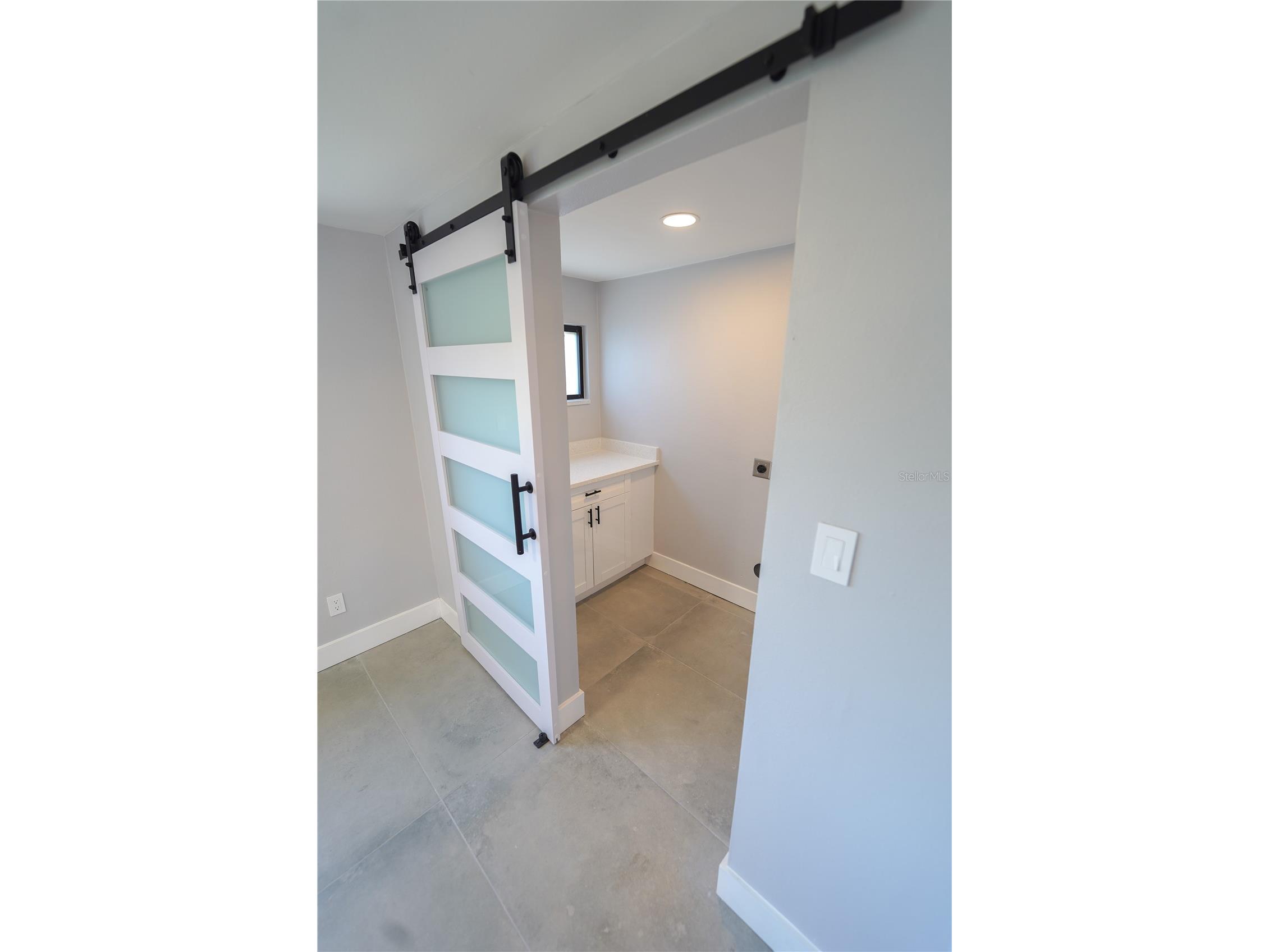 5812 Liverpool Drive Tampa FL 33615 TB8513373 image45