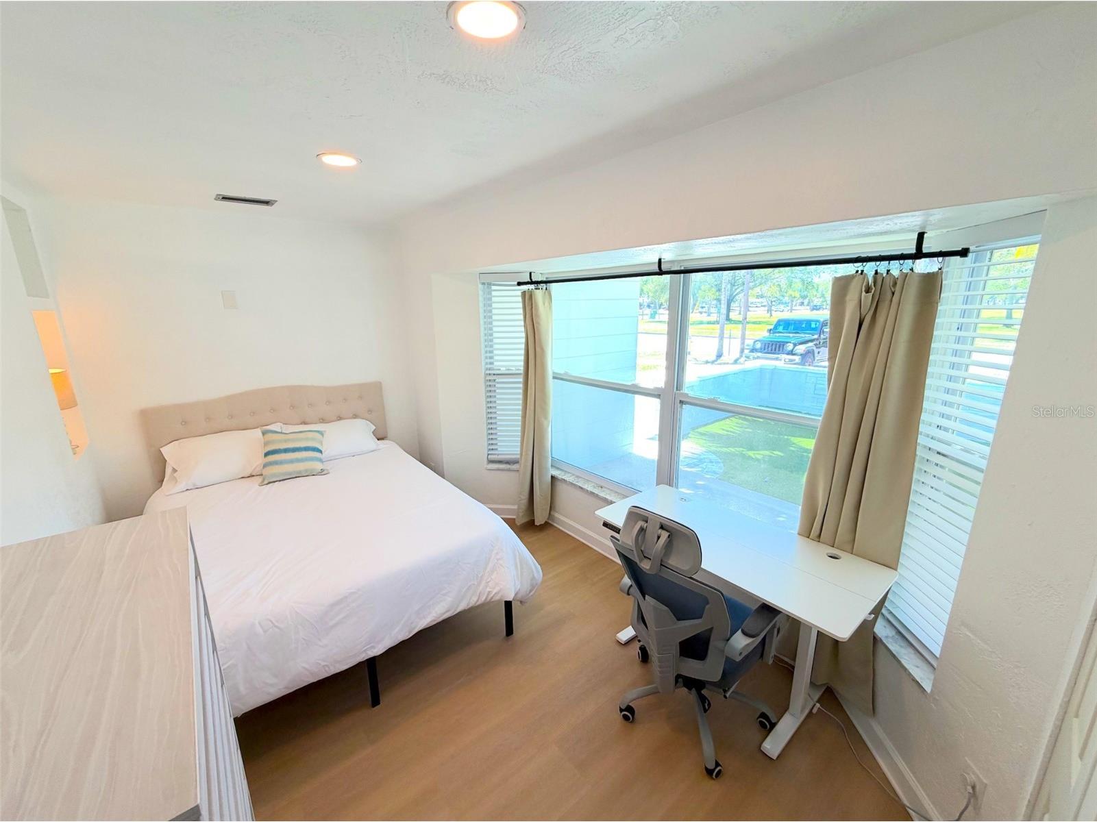 5813 26th Avenue N Saint Petersburg FL 33710 TB8518176 image13