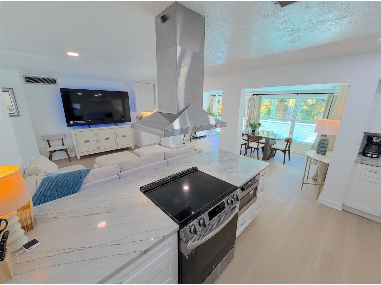 5813 26th Avenue N Saint Petersburg FL 33710 TB8518176 image5