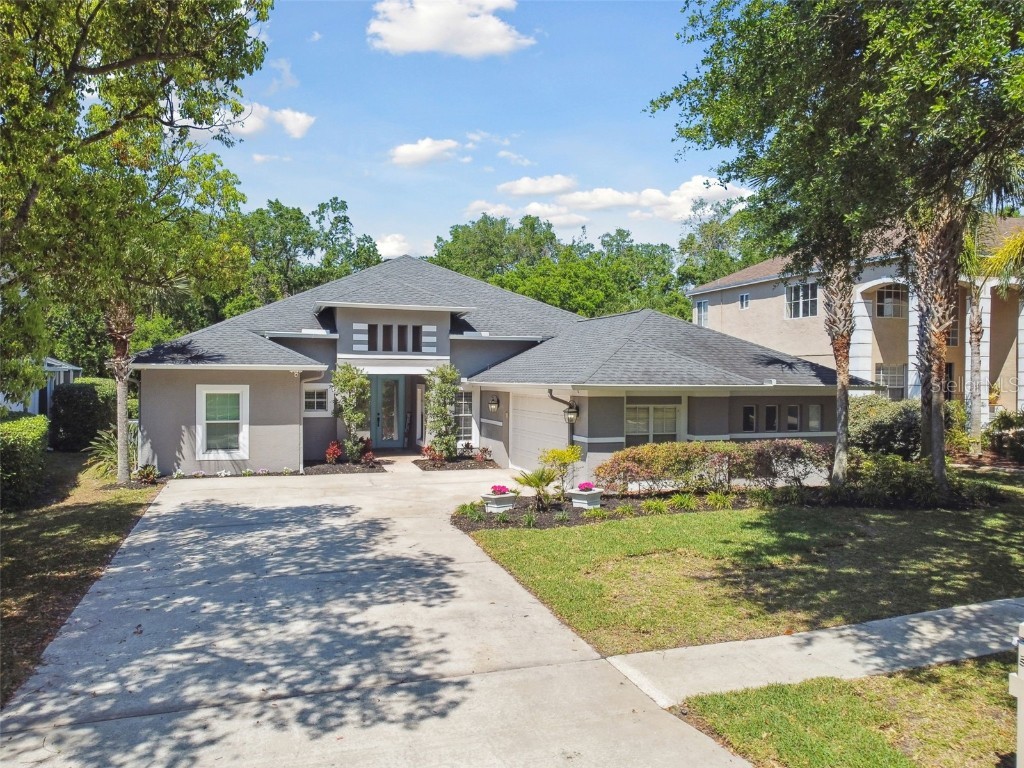 5813 Bent Grass Drive Valrico FL 33596 TB8393460 image1