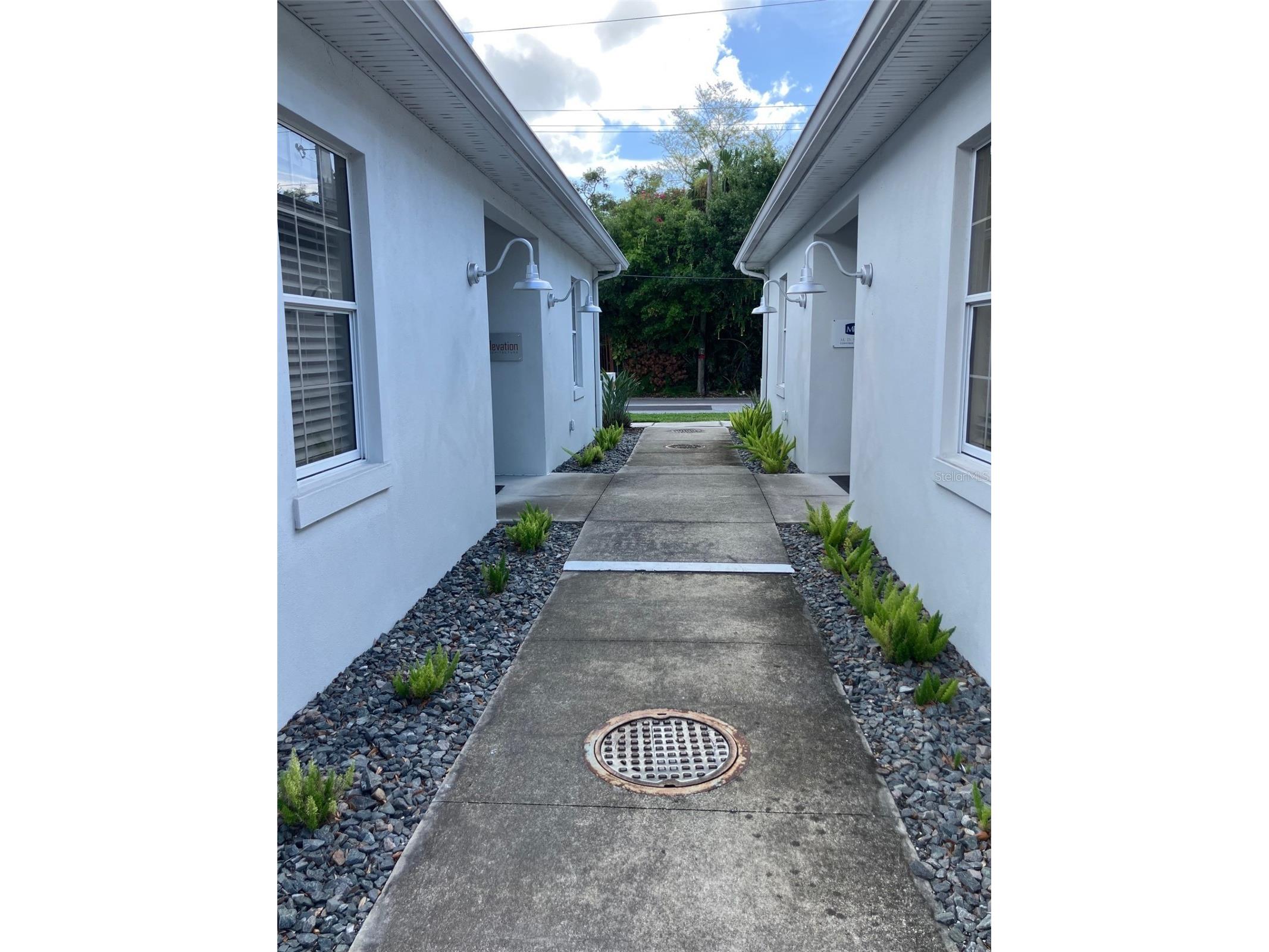 5813 and 5815 S Macdill Avenue Tampa FL 33611 TB8526549 image2