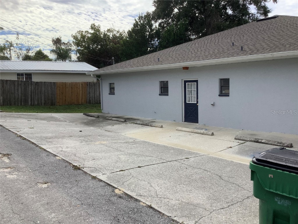 5814 8th St Zephyrhills FL 33542 TB8445750 image25