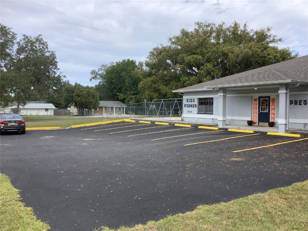 5814 8th St Zephyrhills FL 33542 TB8445750 image3